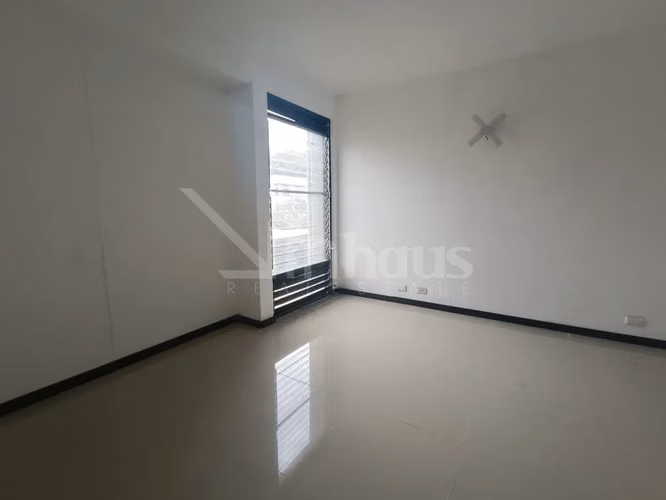 Venta de apartamento en condominio en Uruca