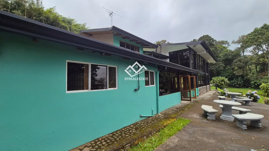 OPORTUNIDAD¡CASA ESTILO UNICO RESIDENCIAL O COMERCIAL 4500 MT2 TERRENO