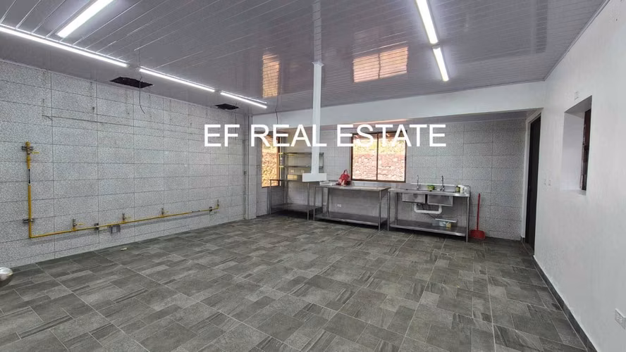 OPORTUNIDAD¡CASA ESTILO UNICO RESIDENCIAL O COMERCIAL 4500 MT2 TERRENO