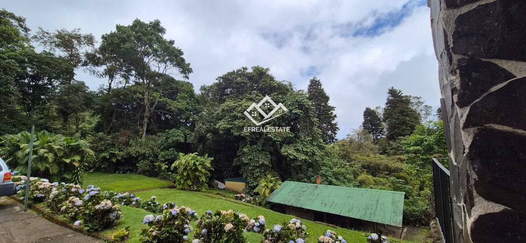 OPORTUNIDAD¡CASA ESTILO UNICO RESIDENCIAL O COMERCIAL 4500 MT2 TERRENO
