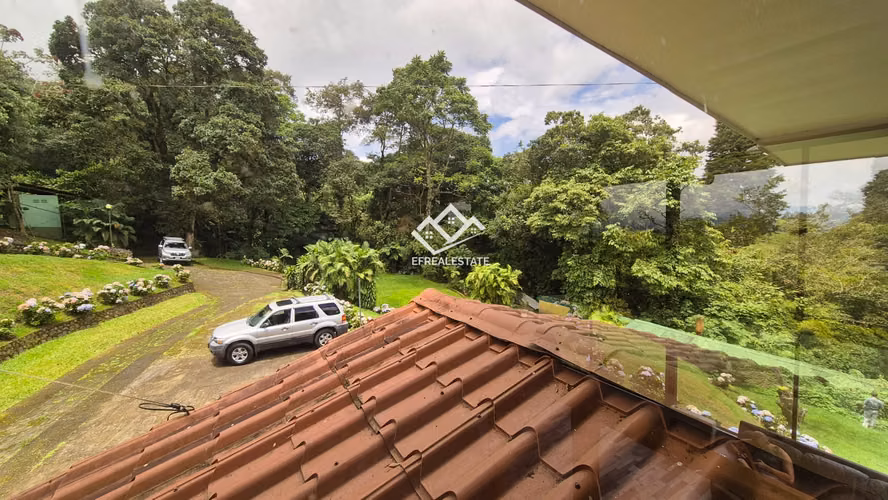 OPORTUNIDAD¡CASA ESTILO UNICO RESIDENCIAL O COMERCIAL 4500 MT2 TERRENO
