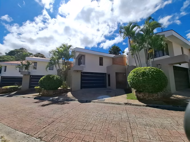 Casa en venta en Condominio Bonaire, San Rafael de Escazú