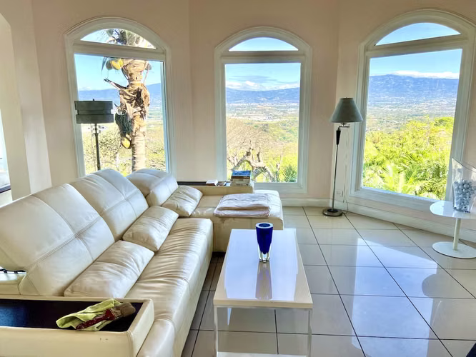 Casa de 3 cuartos, increíble vista, mucha zona verde, condo, Brasil de Mora
