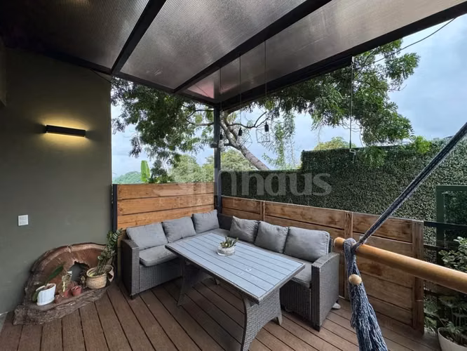 Venta de Apartamento en primera planta en Santa Ana