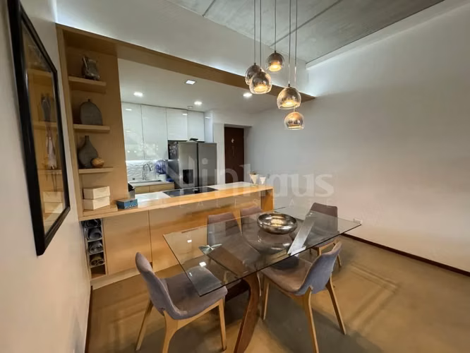 Venta de Apartamento en primera planta en Santa Ana