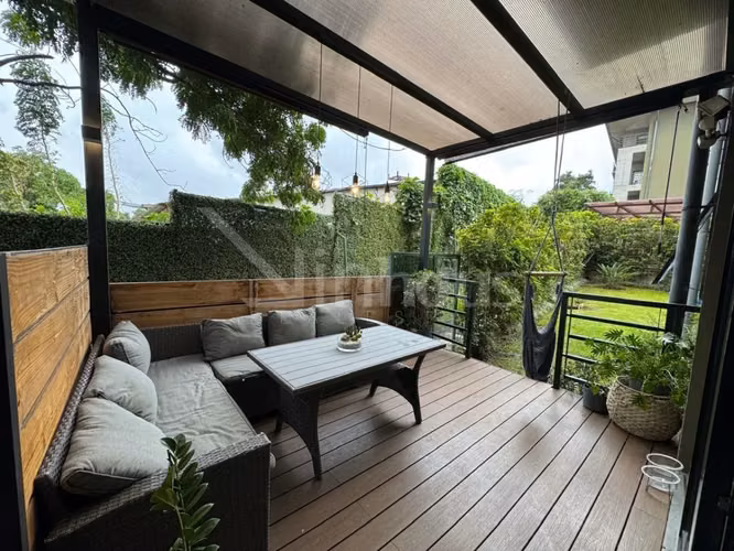 Venta de Apartamento en primera planta en Santa Ana