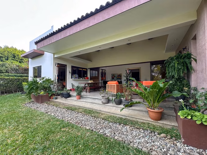 VENTA DE CASA EN CONDOMINIO EN BOSQUE DORADO DE UN NIVEL