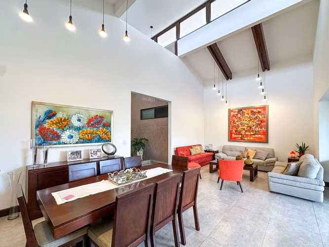 VENTA DE CASA EN CONDOMINIO EN BOSQUE DORADO DE UN NIVEL