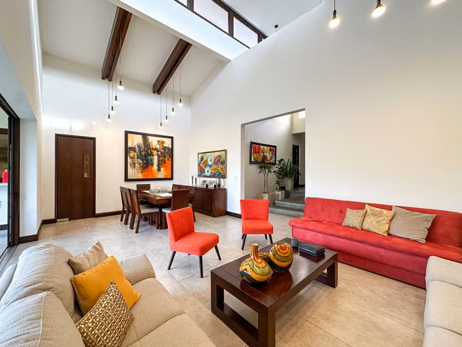 VENTA DE CASA EN CONDOMINIO EN BOSQUE DORADO DE UN NIVEL