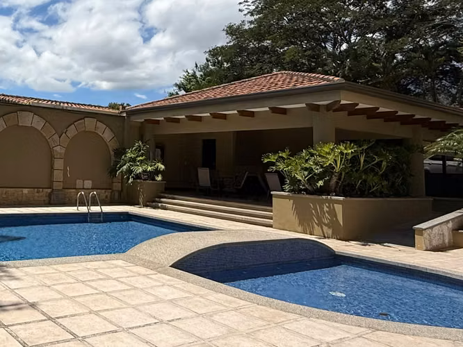 ALQUILER DE APARTAMENTO EN CONDOMINIO PORTOFINO  ESCAZÚ