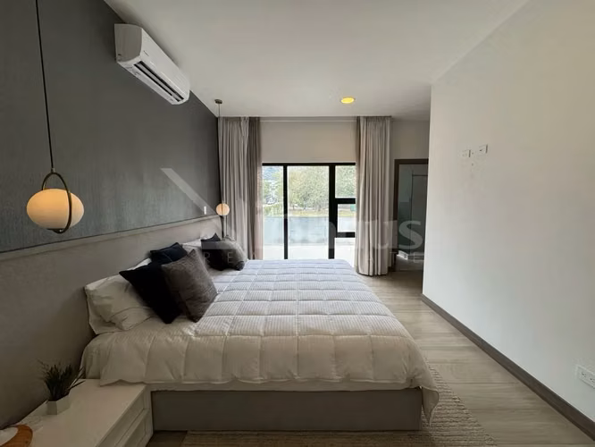 Pre venta de casas en condominio en Santa Ana Centro. Modelo: Jardin