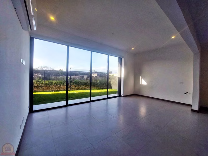 ALQUILER DE CASA  UN SOLO NIVEL LATITUD LINDORA, SANTA ANA* - Imagen 9
