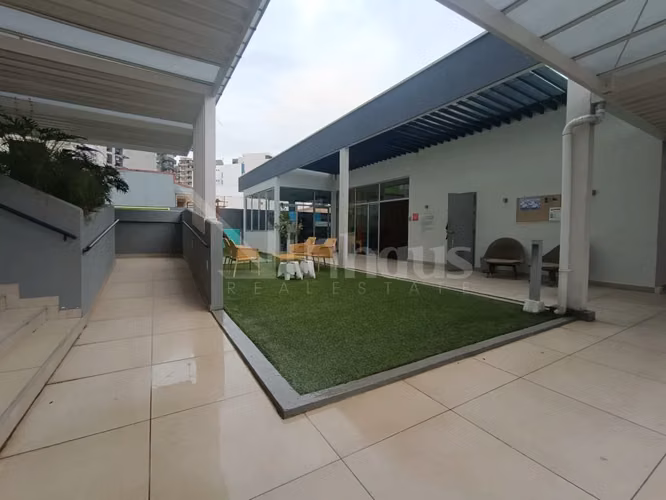 Venta de apartamento en piso bajo