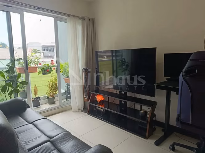 Venta de apartamento en piso bajo