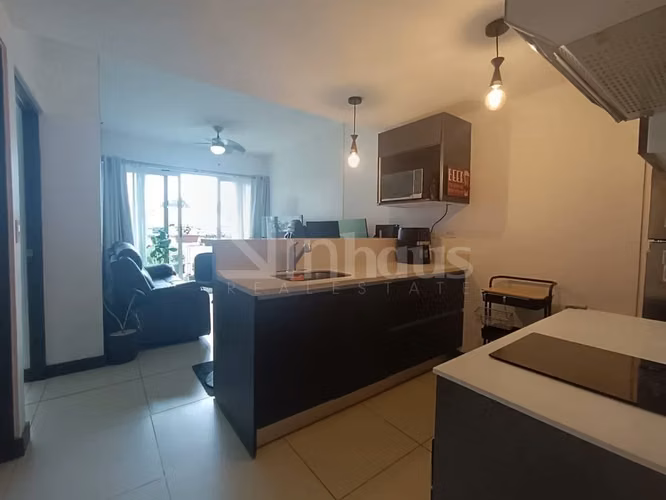 Venta de apartamento en piso bajo