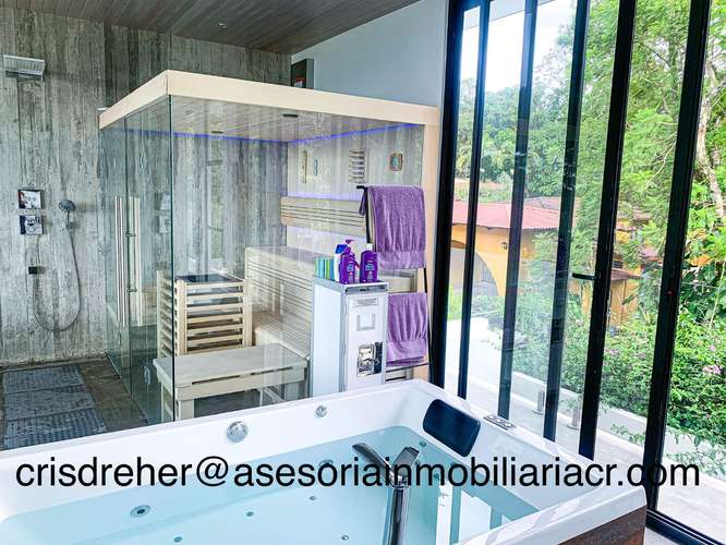 Casa en Escazú, Condominio Dendera - Financiamiento Disponible