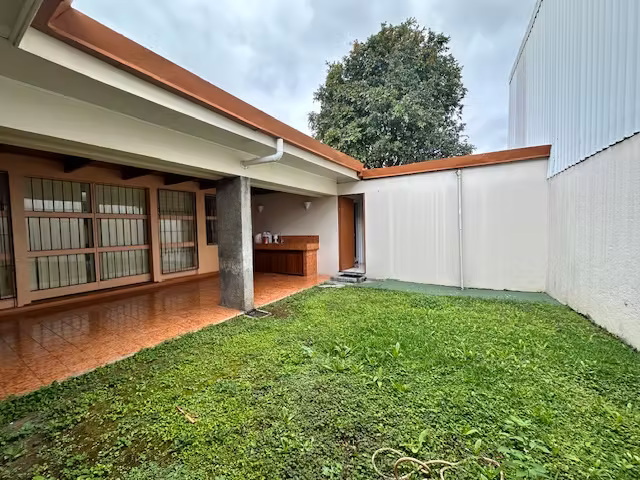 Propiedad comercial en San Pedro, Montes de Oca