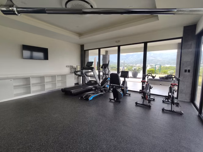 Lote en Santa Ana, en condominio Exclusivo - Imagen 2