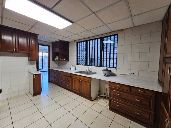 VRCARH-40106 ROHRMOSER DIVINA CON USO COMERCIAL.