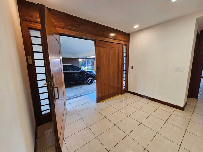 VRCARH-40106 ROHRMOSER DIVINA CON USO COMERCIAL.