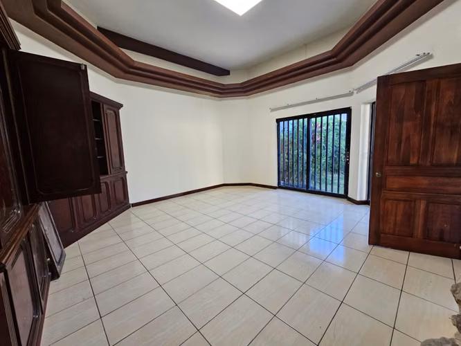 VRCARH-40106 ROHRMOSER DIVINA CON USO COMERCIAL.