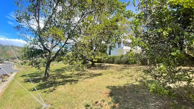 Espectacular lote esquinero plano en condominio rodeado de naturaleza - Imagen 7