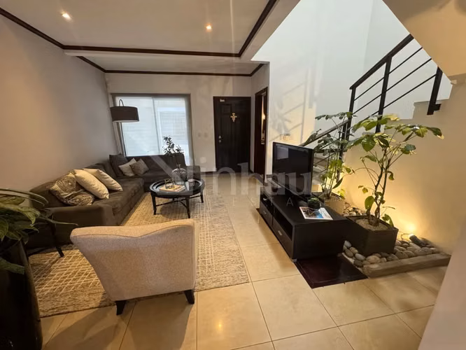 Venta de casa en condominio pequeño en Pozos