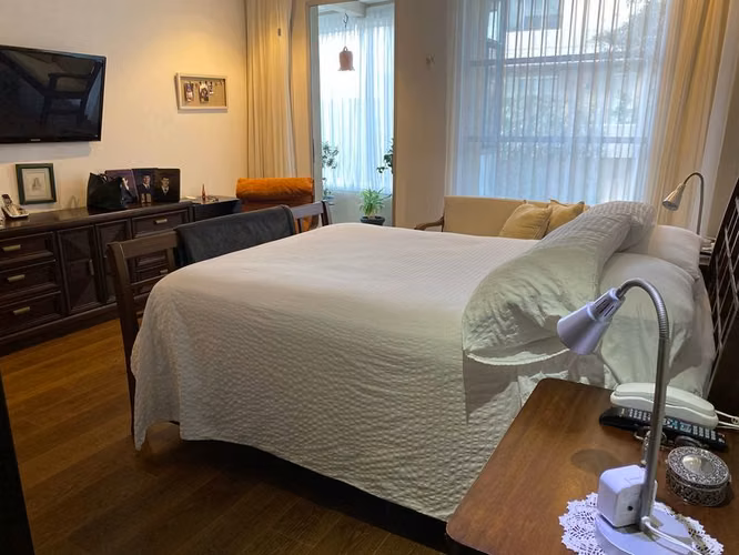 En Venta | Apartamento de 3 Habitaciones con Terraza en Edificio Boutique – Santa Ana 25591 - Imagen 11