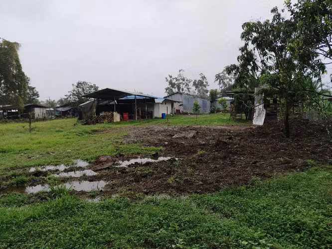 Se vende local comercial