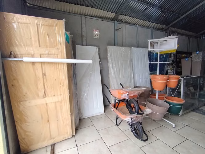 Se vende local comercial
