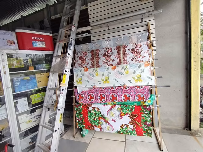 Se vende local comercial