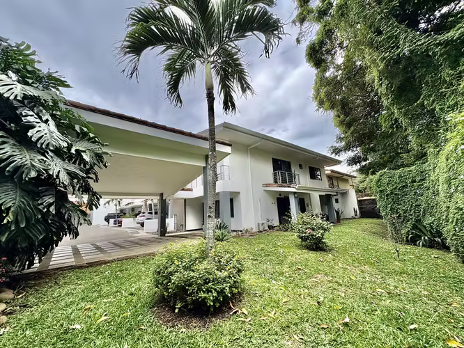 POZOS DE SANTA ANA! LUJOSA CASA AMOBLADA EN CONDOMINIO DE 4 HABITACIONES y JARDIN - Imagen 2