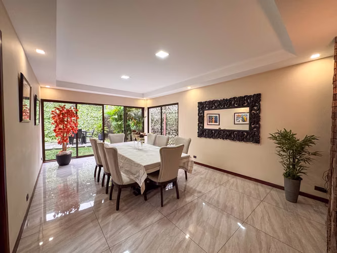VENTA DE CASA INDEPENDIENTE DE UN NIVEL EN BELLO HORIZONTE ESCAZÚ - Imagen 12