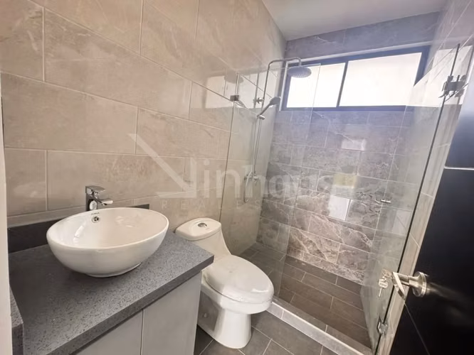 id 41127 Estrene su nuevo hogar en un condominio moderno y familia - Imagen 11