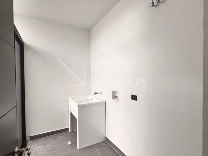 id 41127 Estrene su nuevo hogar en un condominio moderno y familia - Imagen 2