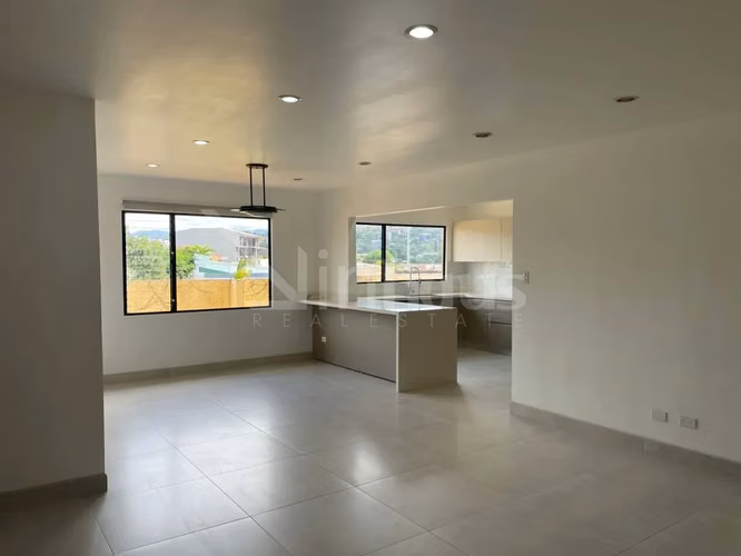 Venta de apartamento con línea blanca en Trejos - Imagen 3