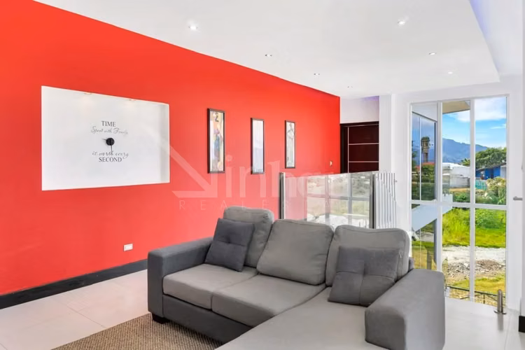 id 41119 Venta de Hermosa casa