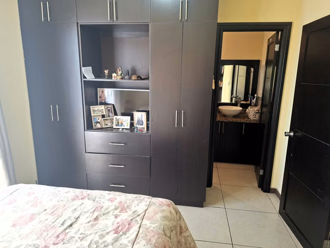 APARTAMENTO FULL AMOBLADO EN ROHRMOSER. EDIFICIO “LA RIVERA DE ROHRMOSER”. POR CENAT (ANTIGUO AID). - Imagen 8