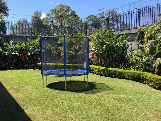  Casa en Lomas de Ayarco, Curridabat
