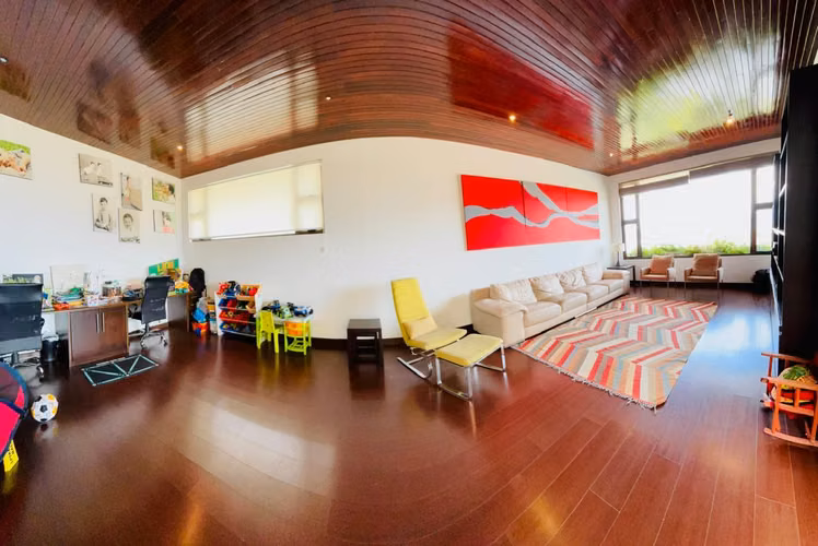 Imponente  Vista - Moderna y elegante - Casa independiente con seguridad