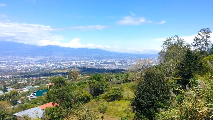 Terreno en Venta en Escazú- 3513m2 con Vista Espectacular - Imagen 2