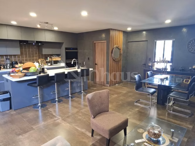 Venta de casa con bella vista en Guachipelin