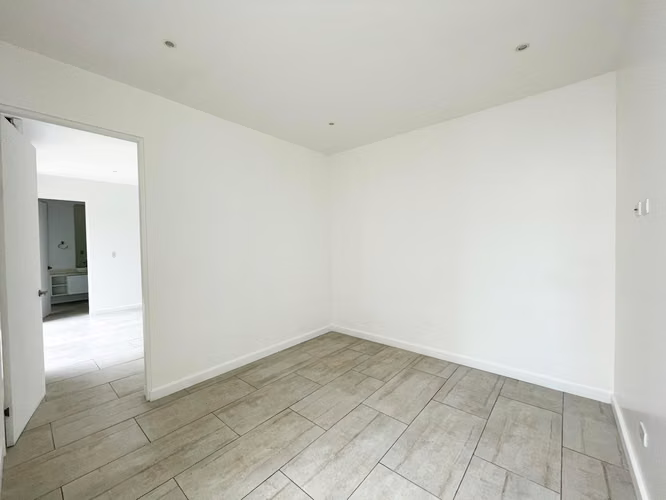 Venta de casa de una planta en condominio en Santa Ana - Imagen 10