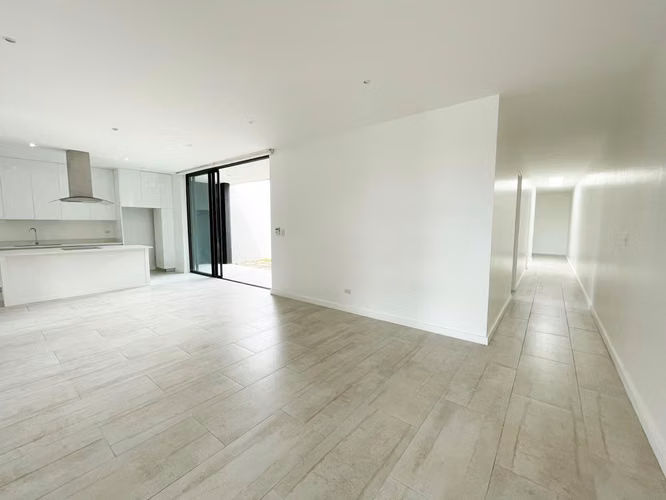 Venta de casa de una planta en condominio en Santa Ana - Imagen 18