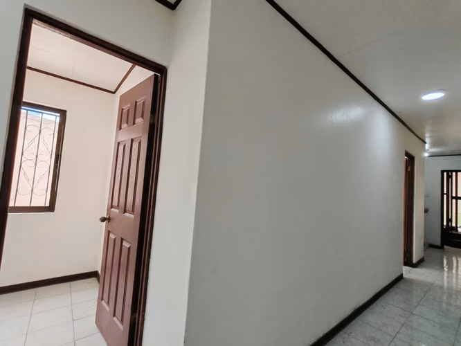 Venta  casa-Heredia