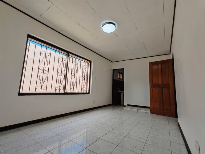 Venta  casa-Heredia