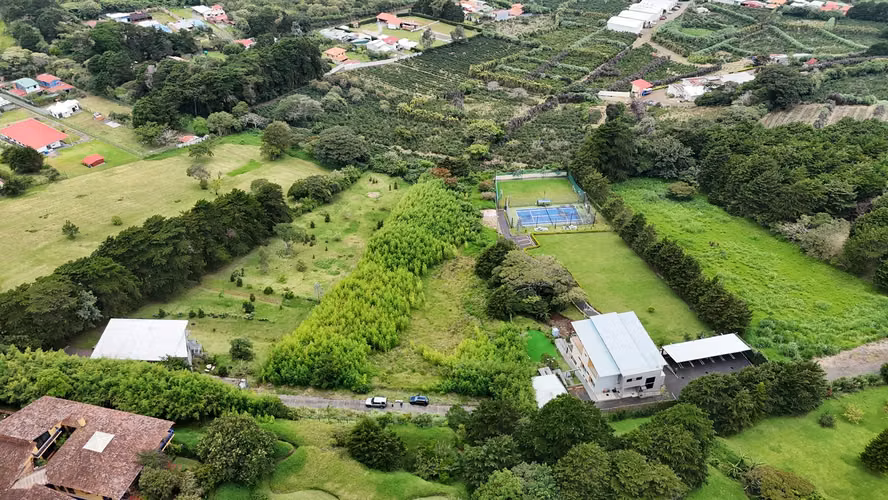 Venta de espectacular terreno en Concepción de Heredia - Imagen 2
