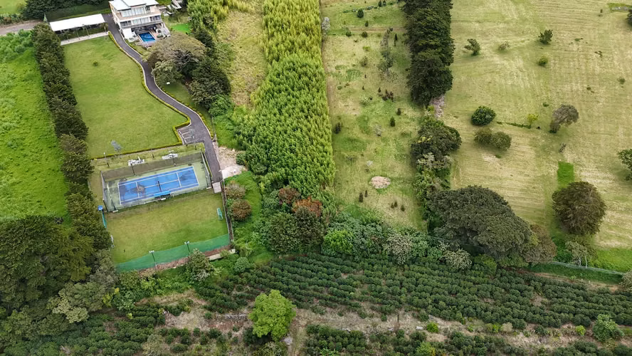 Venta de espectacular terreno en Concepción de Heredia - Imagen 3