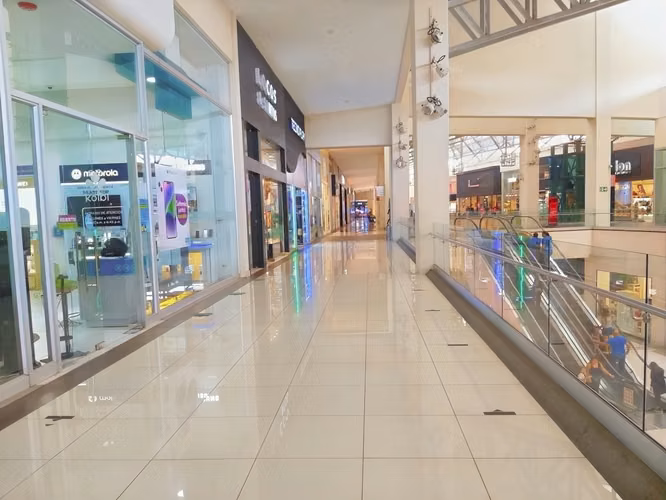 VENTA DE LOCAL DE 87.58 m² TERRAMALL - Imagen 9