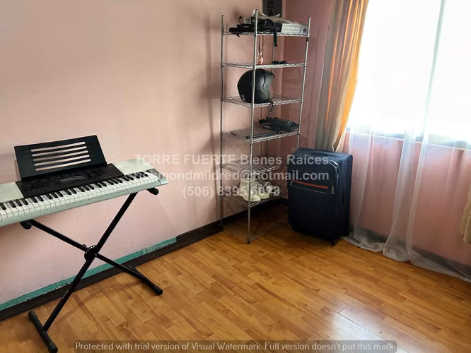 Se vende casa 4 habitaciones + oficina | hab. en planta baja | Tres Ríos